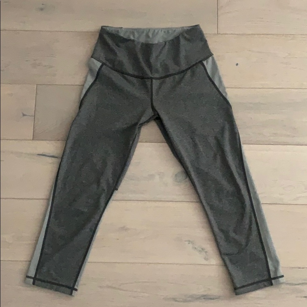 gray crop leggings
